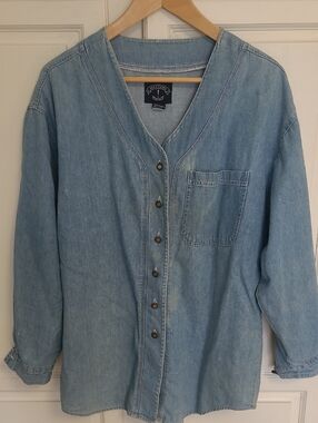 Vintage Solutions 100% Cotton Light Wash Denim Button-Up Shirt